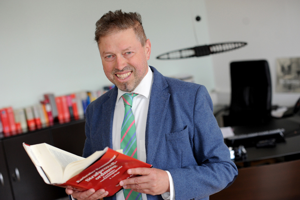 Rechtsberatung Rechtsberatung Anwalt München Florian Schneider